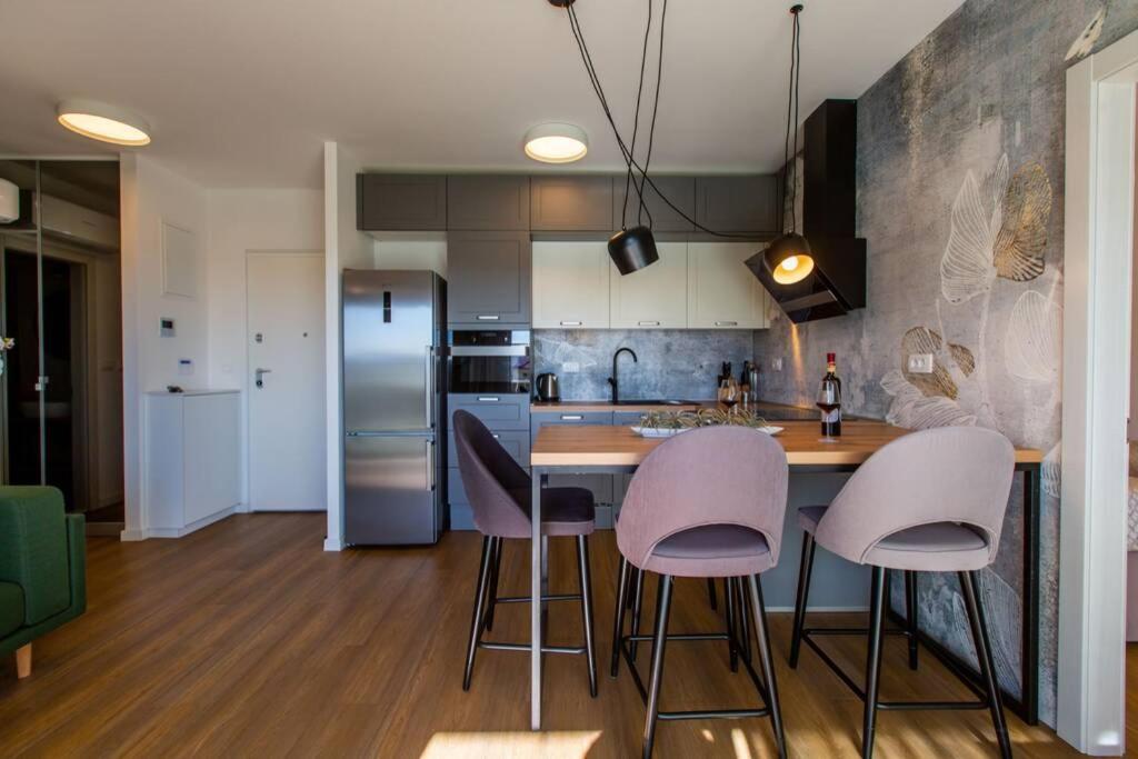 דירות טרוגיר Apartman Anja, Apartman S Pogledom מראה חיצוני תמונה