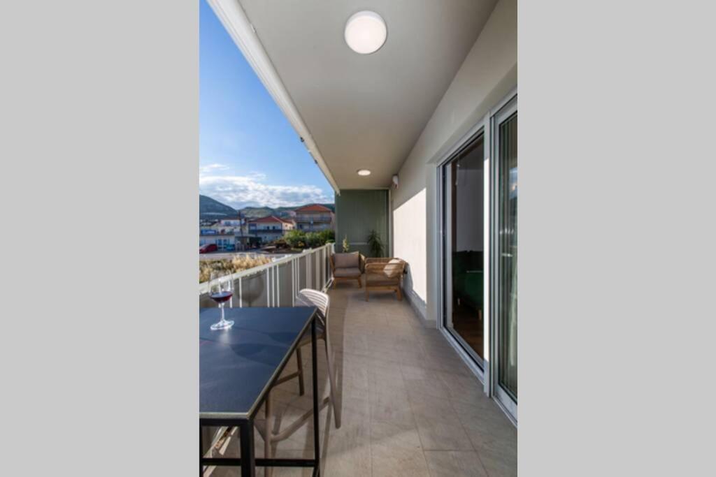 דירות טרוגיר Apartman Anja, Apartman S Pogledom מראה חיצוני תמונה