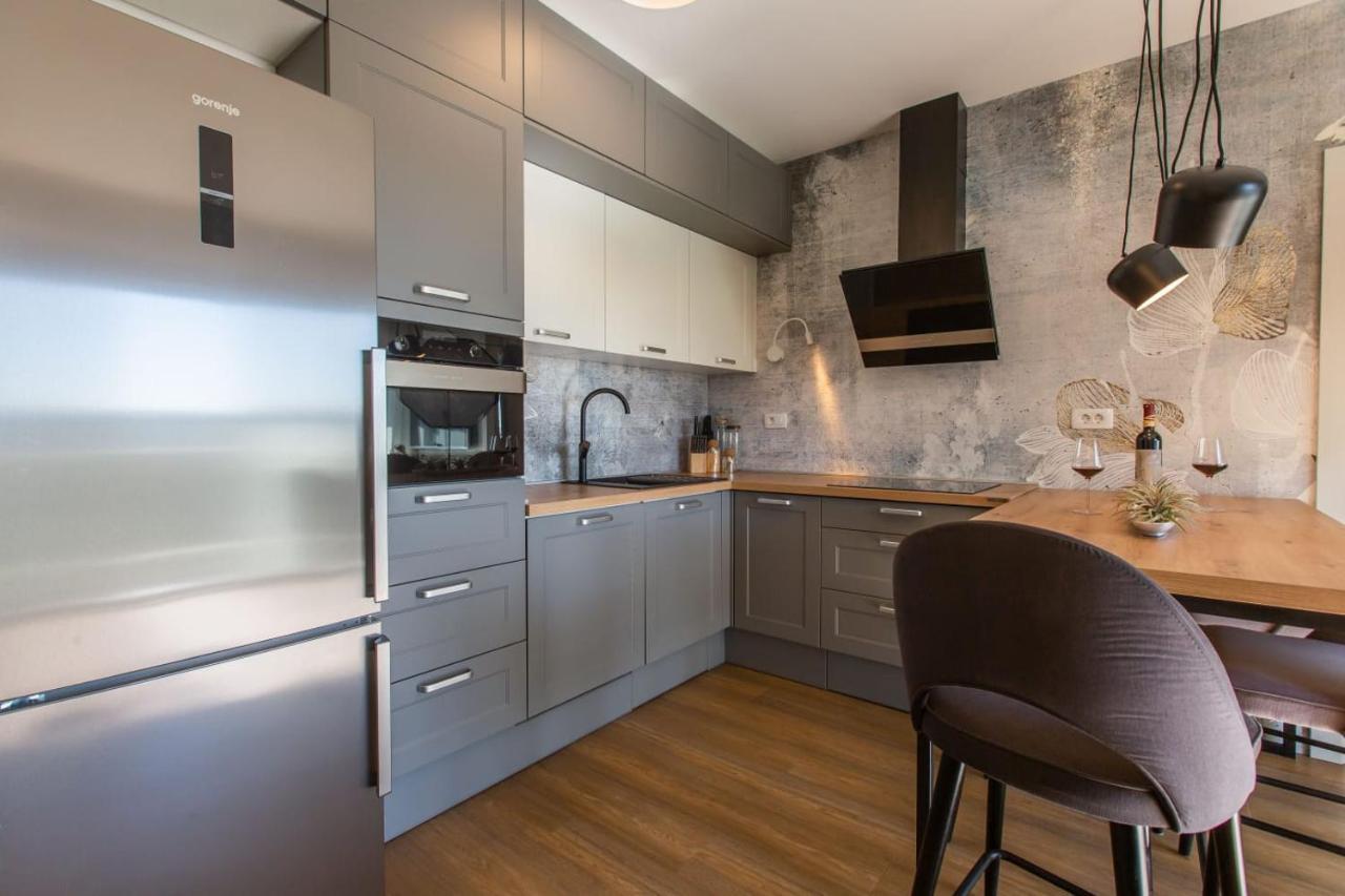 דירות טרוגיר Apartman Anja, Apartman S Pogledom מראה חיצוני תמונה